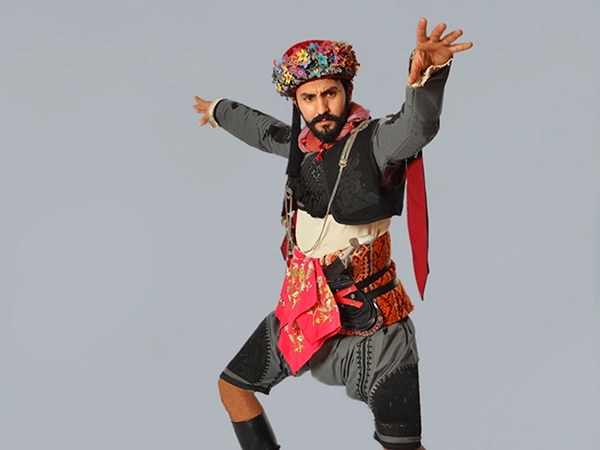  Türk Halk Dansları